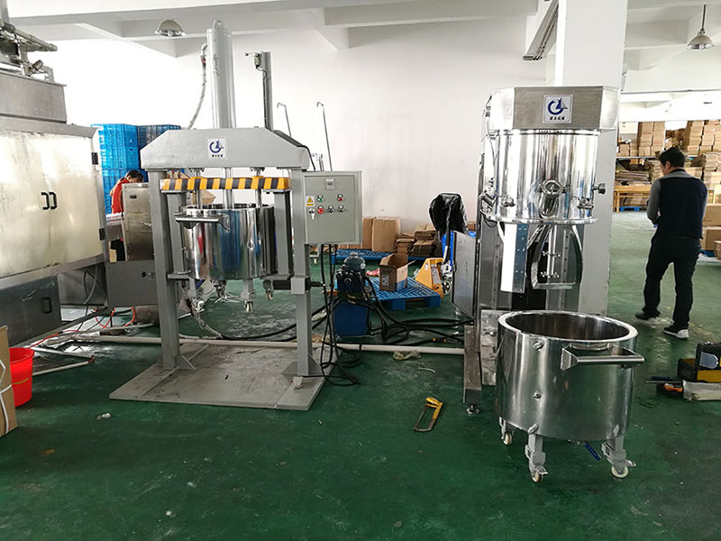 30L锡膏双行星搅拌机安装现场图